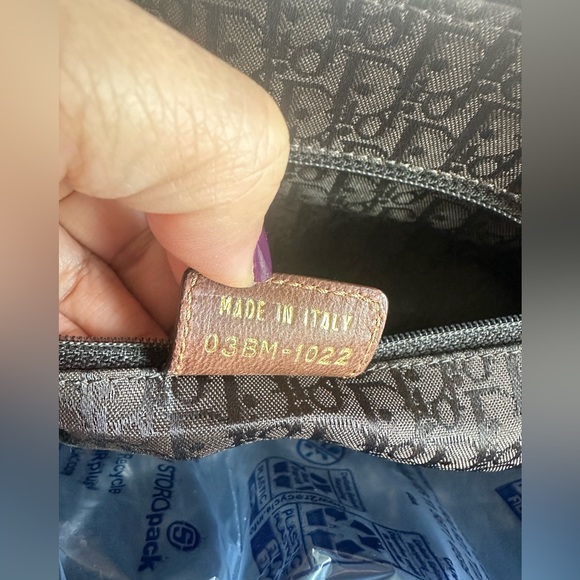 Christian Dior’s Limited Edition Denim Bag - Picture 7 of 8